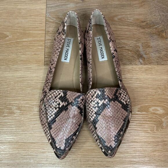 Steve Madden Pointed Toe Snake Skin Loafers - Picture 10 of 13